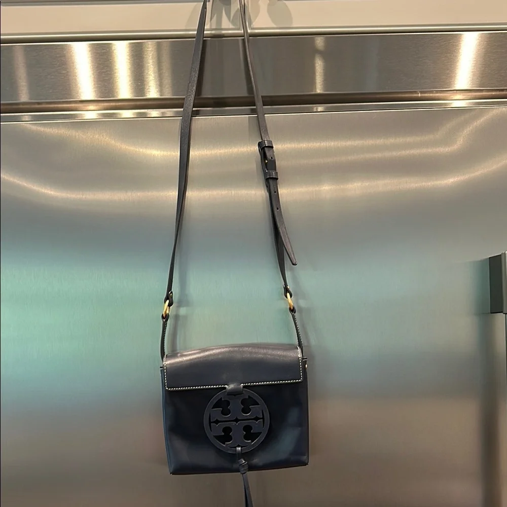 Tory Burch Navy Structured Crossbody Bag with Logo - Picture 2 of 4